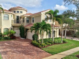 8640 Lewis River Rd, Delray Beach, FL 33446
