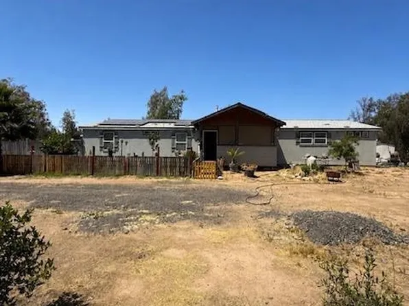 28820 Memory Ln, Winchester, CA 92596