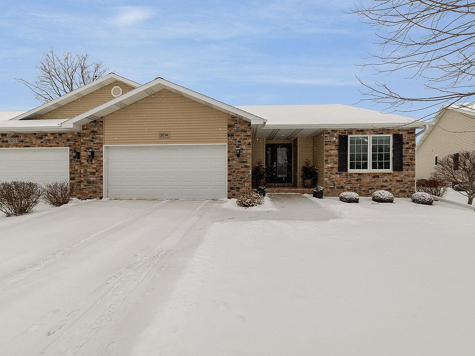 1st image of 3014 Mackinaw Meadows Dr
