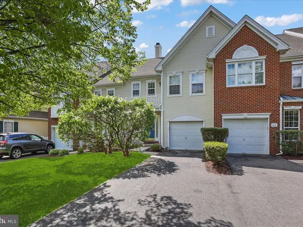 406 Bollen Ct, Pennington, NJ 08534