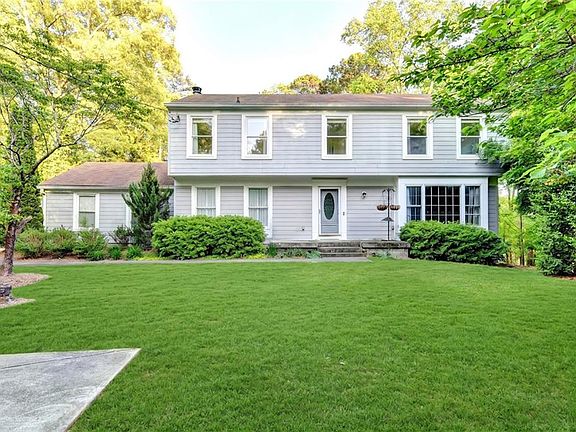 2nd image of 151 Shadowlawn Rd SE