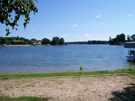 30' Shared Lake Access