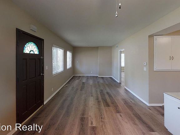 5th image of 8269 Red Hill C C Dr #C