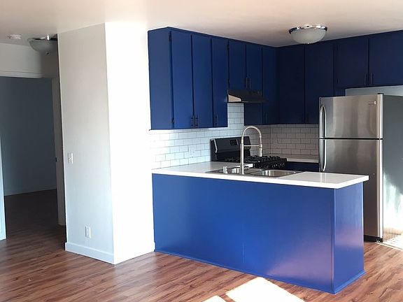 3rd image of 4226 Stillwell Ave APT 04