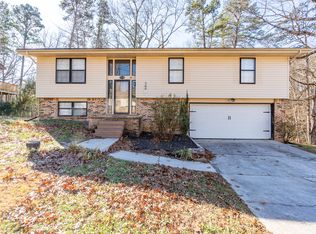 670 Charbell St, Hixson, TN 37343