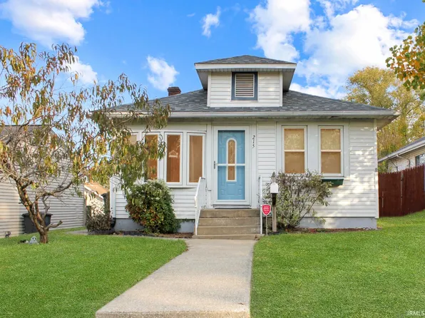215 E Oakside St, South Bend, IN 46614