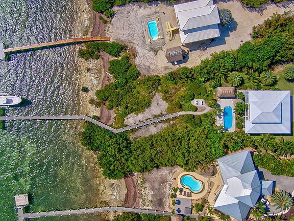 4th image of 431 E Shore Dr