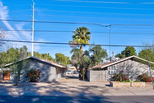933 S Farmer Ave #1 Photo 1