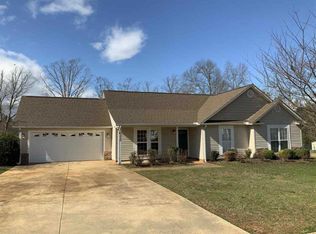 228 Summer Winds Ln, Inman, SC 29349