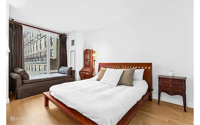 Sold by Douglas Elliman | media 8