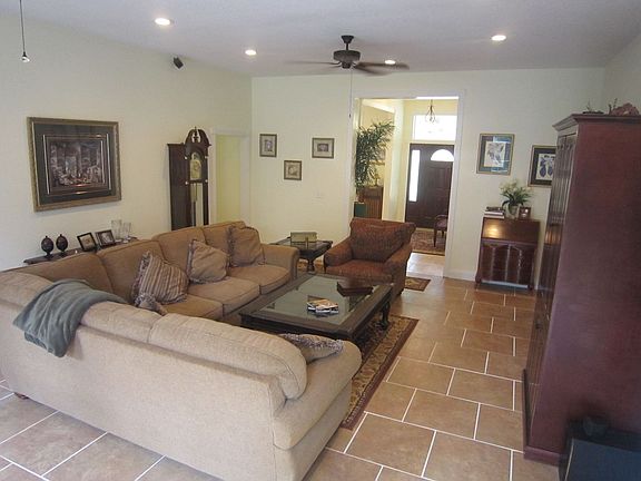 3rd image of 136 Lee Road 2120