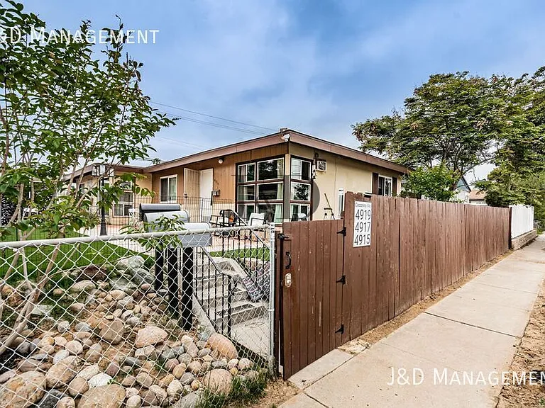 4915 Coconino Way — Photo 10