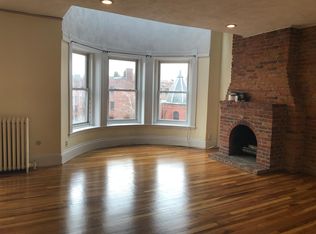 117 Saint Botolph St, Boston, MA 02115