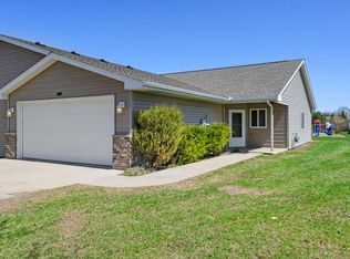 601 Danielson Ct, Maple Lake, MN 55358