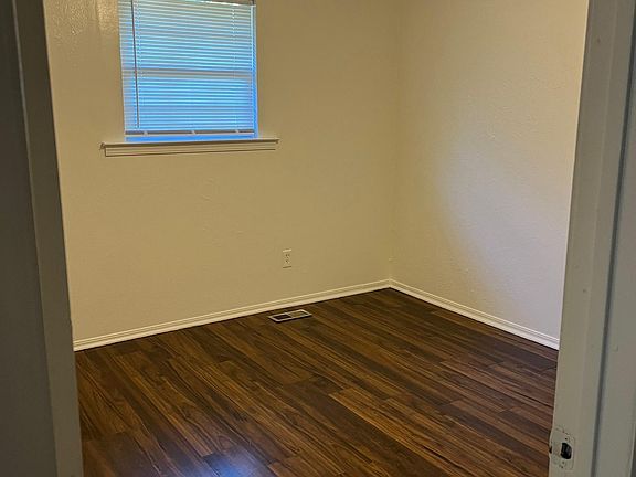 4th image of 4812 Gina Pl