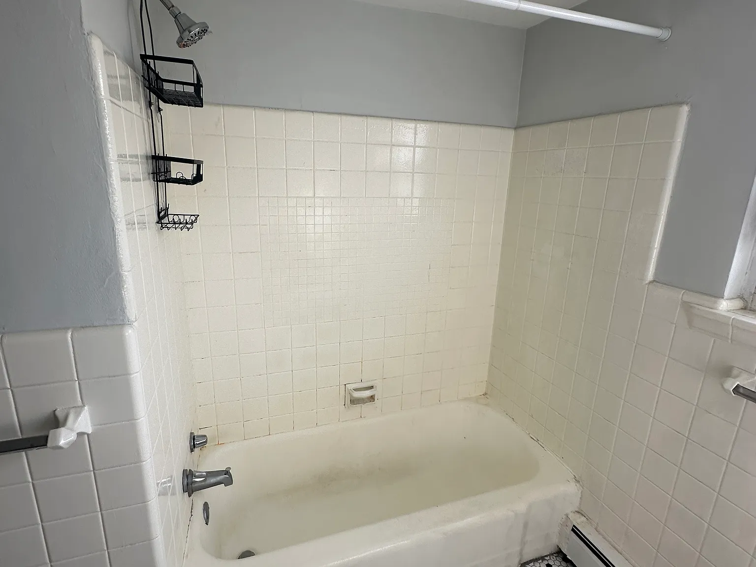 2 bed, 950 sqft, $1,795 — Photo 1