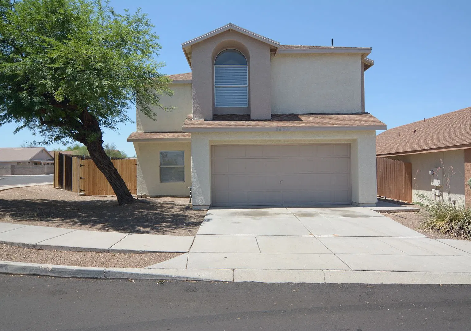 Remodeled 3 Bedroom 2.5 Bath House! West Tucson Location! — Photo 1