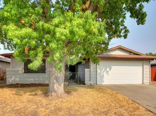 7905 Golden Field Way, Sacramento, CA 95823
