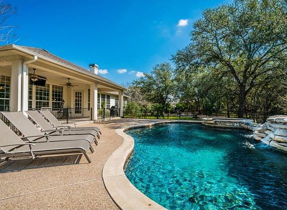2nd image of 5308 Laguna Cliff Ln