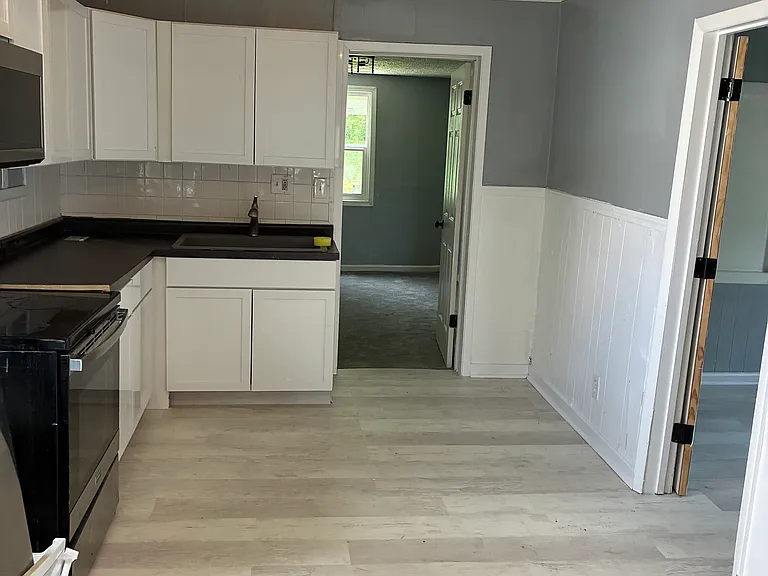 3724 Adie Rd — Photo 9