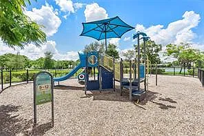 1 bed, 1.0 bath, 610 sqft, $1,450 — Photo 2