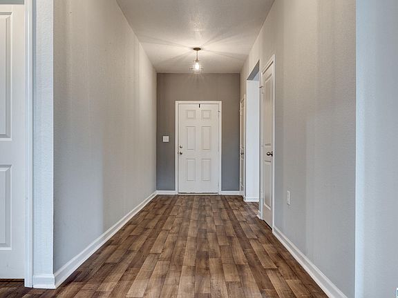 3rd image of 18536 Wiregrass Dr
