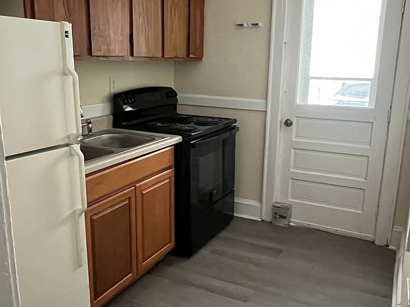 2nd image of 21-33 N 4th Ave #1