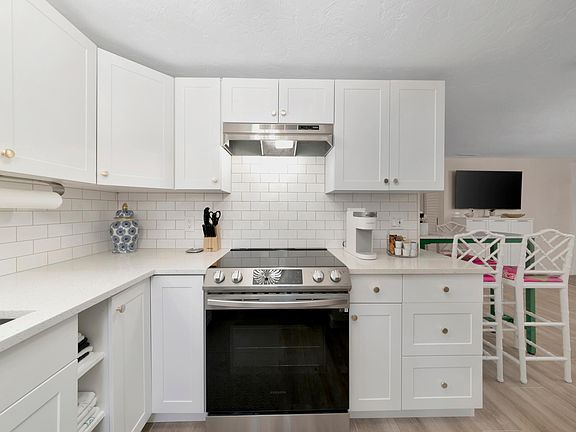 4th image of 1805 Ivanhoe St #1805