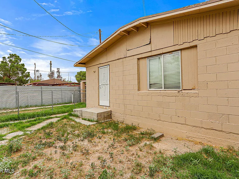 209 N Seville Dr — Photo 7