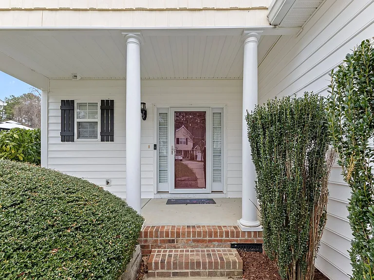 713 Magnolia Forest Ct — Photo 3