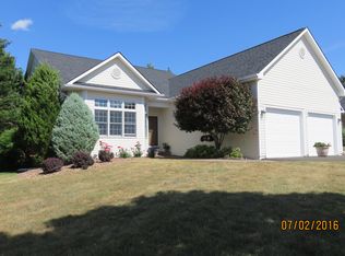 5168 Pointe East Dr, Jamesville, NY 13078