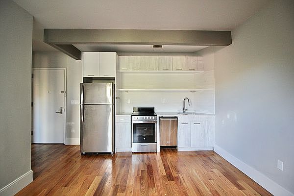 1st image of 246 Sullivan Pl #B6