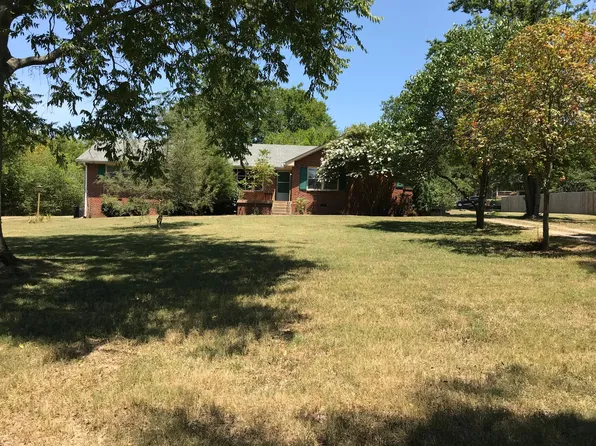 904 Bresslyn Rd, Nashville, TN 37205