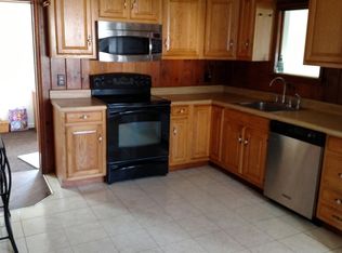 724 Browns Ln, Croydon, PA 19021