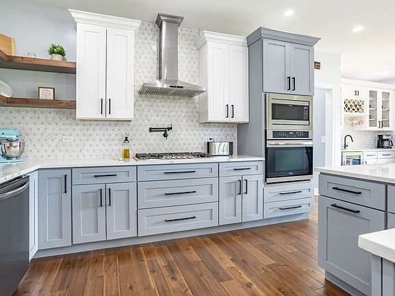 4th image of this home