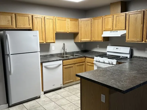 Creekwood 1970, 1970 N Creekwood Park Cir #7, Palmer, AK 99645