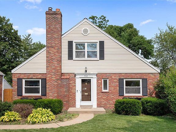 2nd image of 942 Curran Ave
