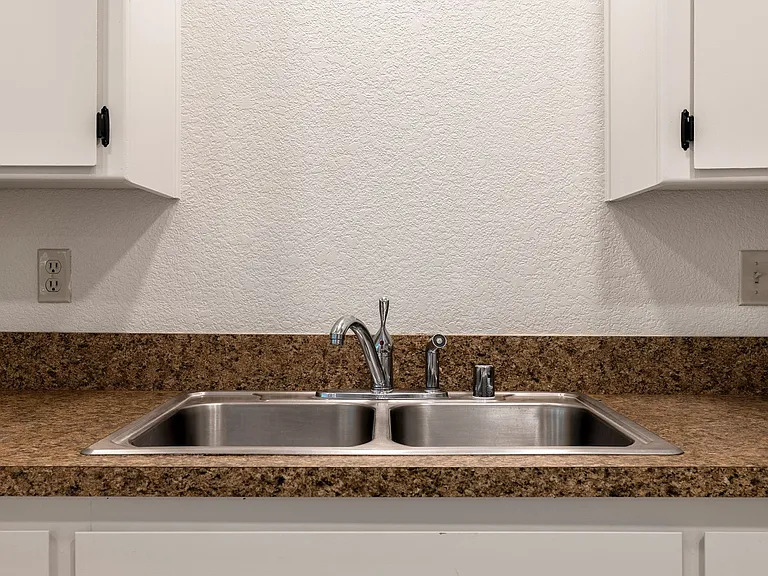 Amanda Place Apartments — Photo 62