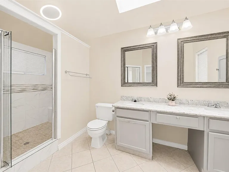 7518 Alcomita Dr — Photo 14