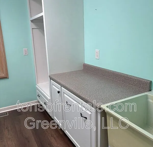 129 Foster Rd — Photo 19