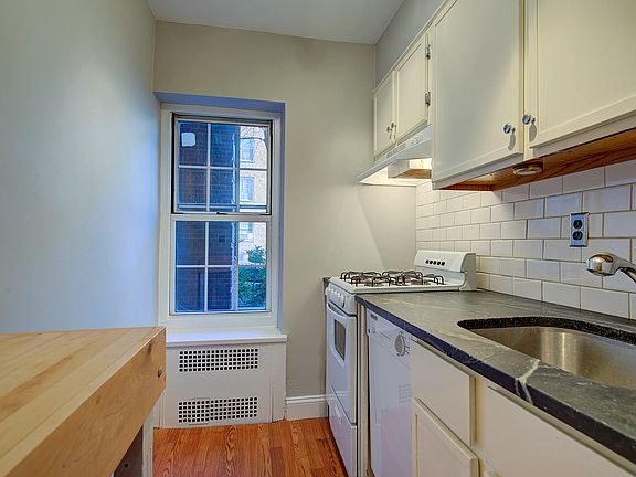 5th image of 35-24 78th St APT B16