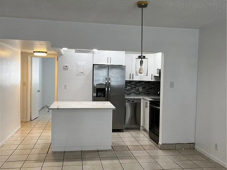 701 Pine Dr #204 — Photo 12