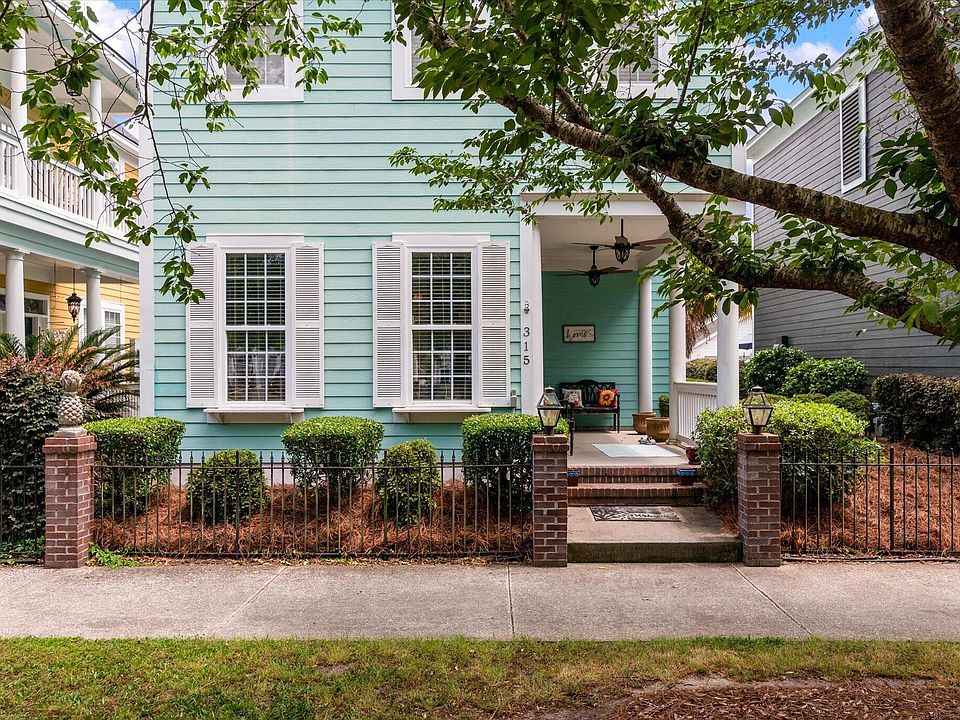 1st image of 315 White Gables Dr