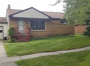 1010 Boynton Dr, Lansing, MI 48917