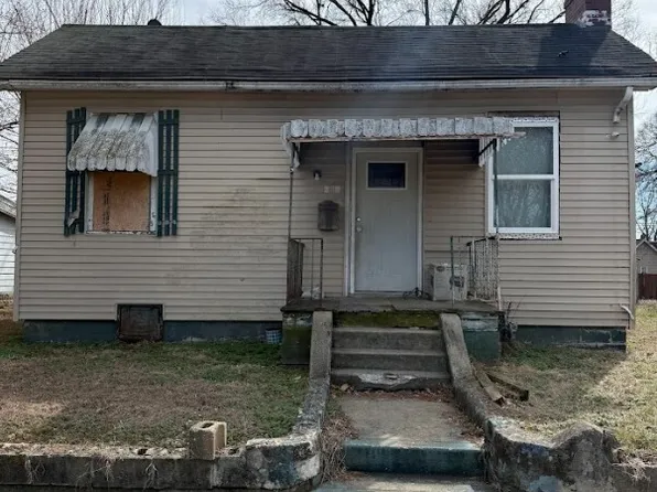 817 N 11th St, Vincennes, IN 47591