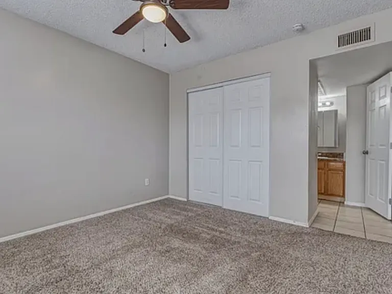 645 W Rio Salado Pkwy #101 — Photo 9