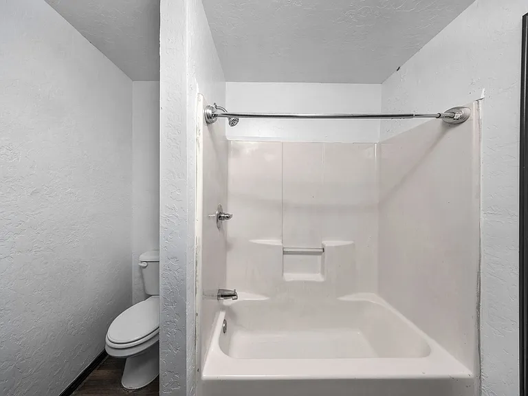 1905 NW Baldwin Ave — Photo 14