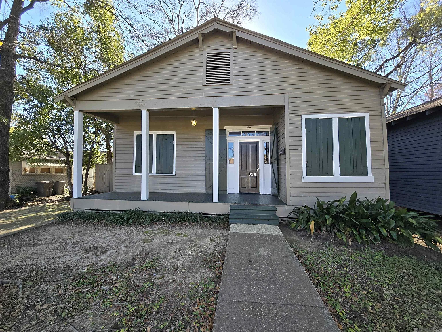 2 bed, 1100 sqft, $1,400 — Photo 2