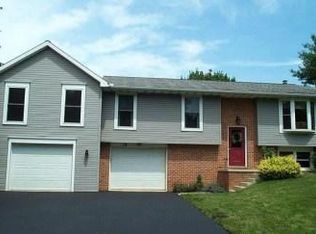 59 Greenwood Cir, Ephrata, PA 17522