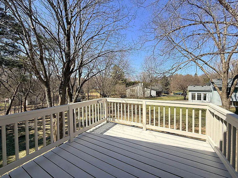 18056 S Shore Ln W — Photo 22